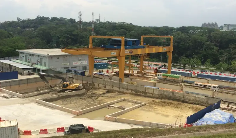 MRT Line 1 Semantan Portal @ Jalan Semantan